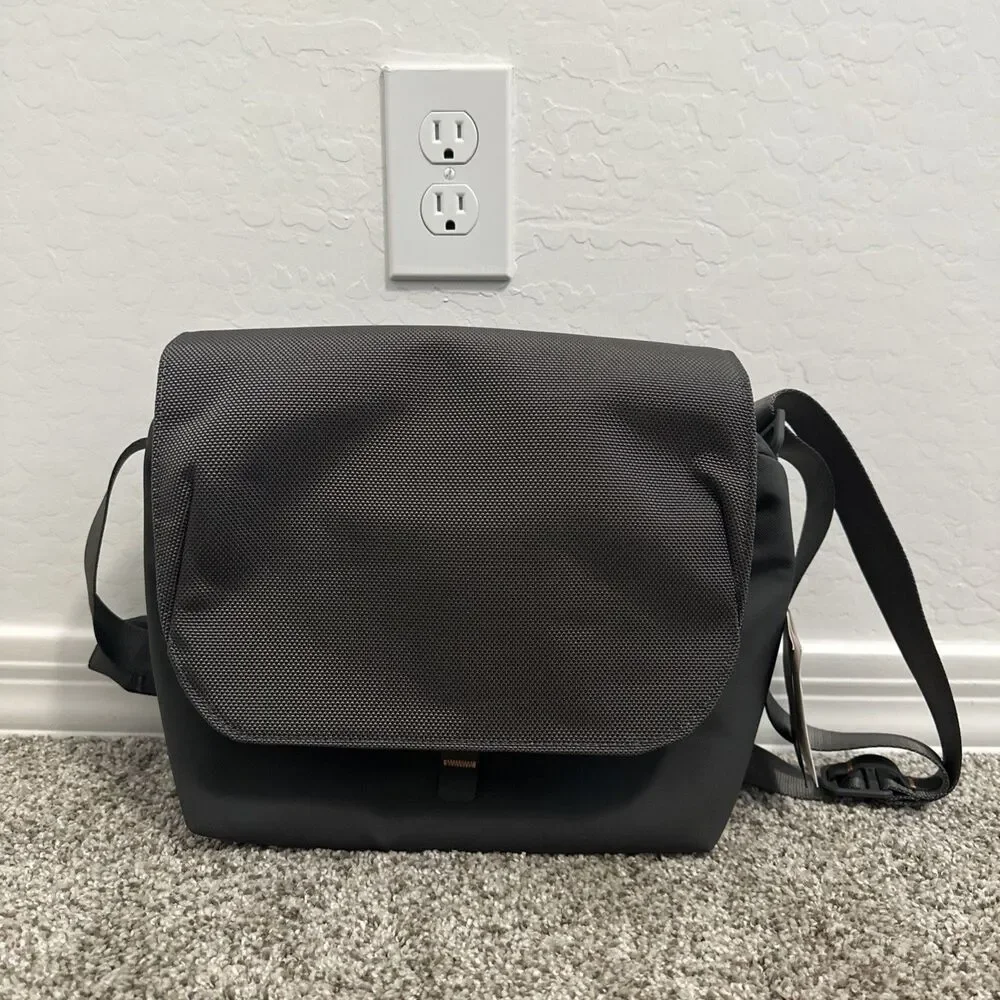 NEW Genuine DJI Waterproof Shoulder Bag for Air 3 & Mavic 3/Pro/Cine/Classic
